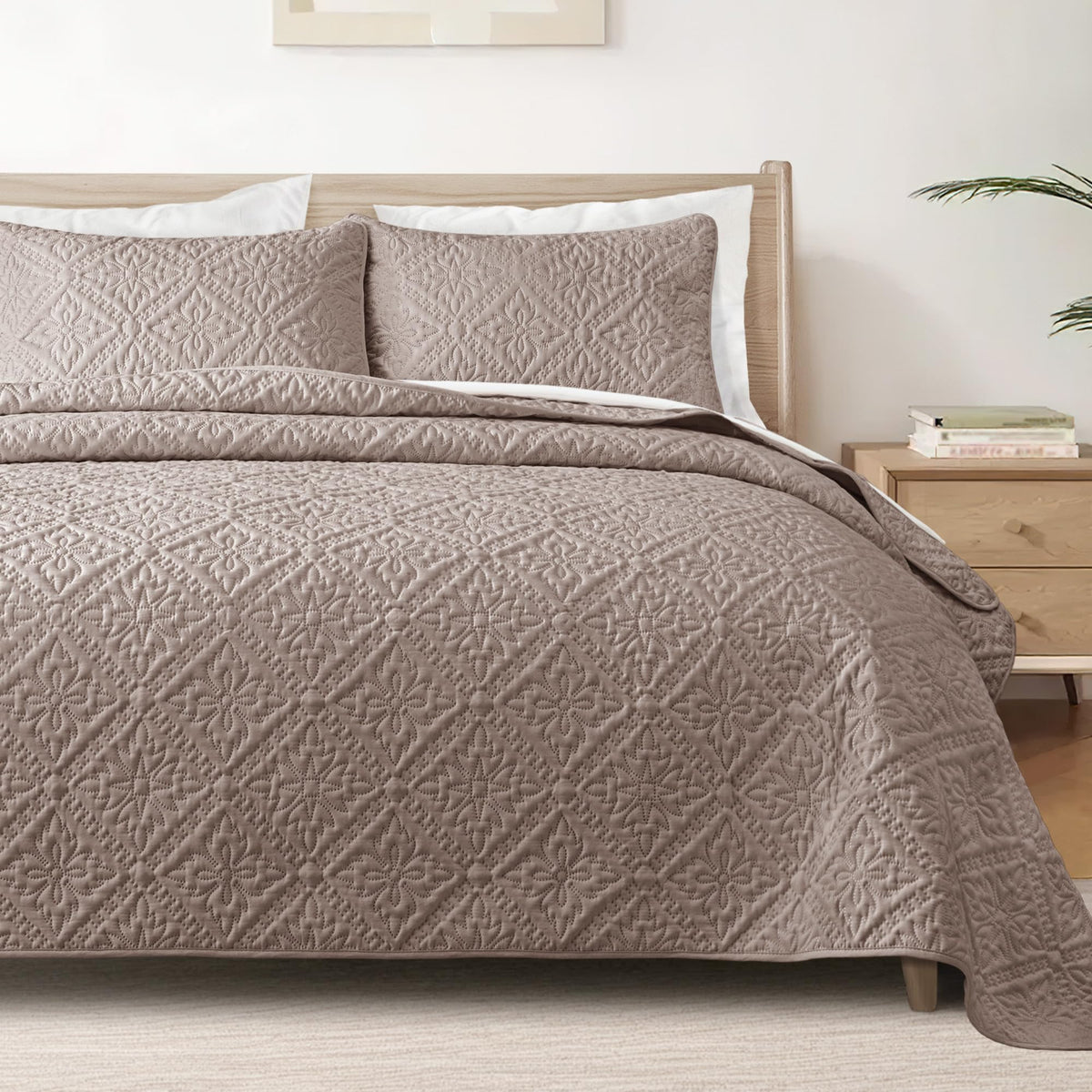 Exclusivo Mezcla Full Queen Quilt Set, Beige Cream