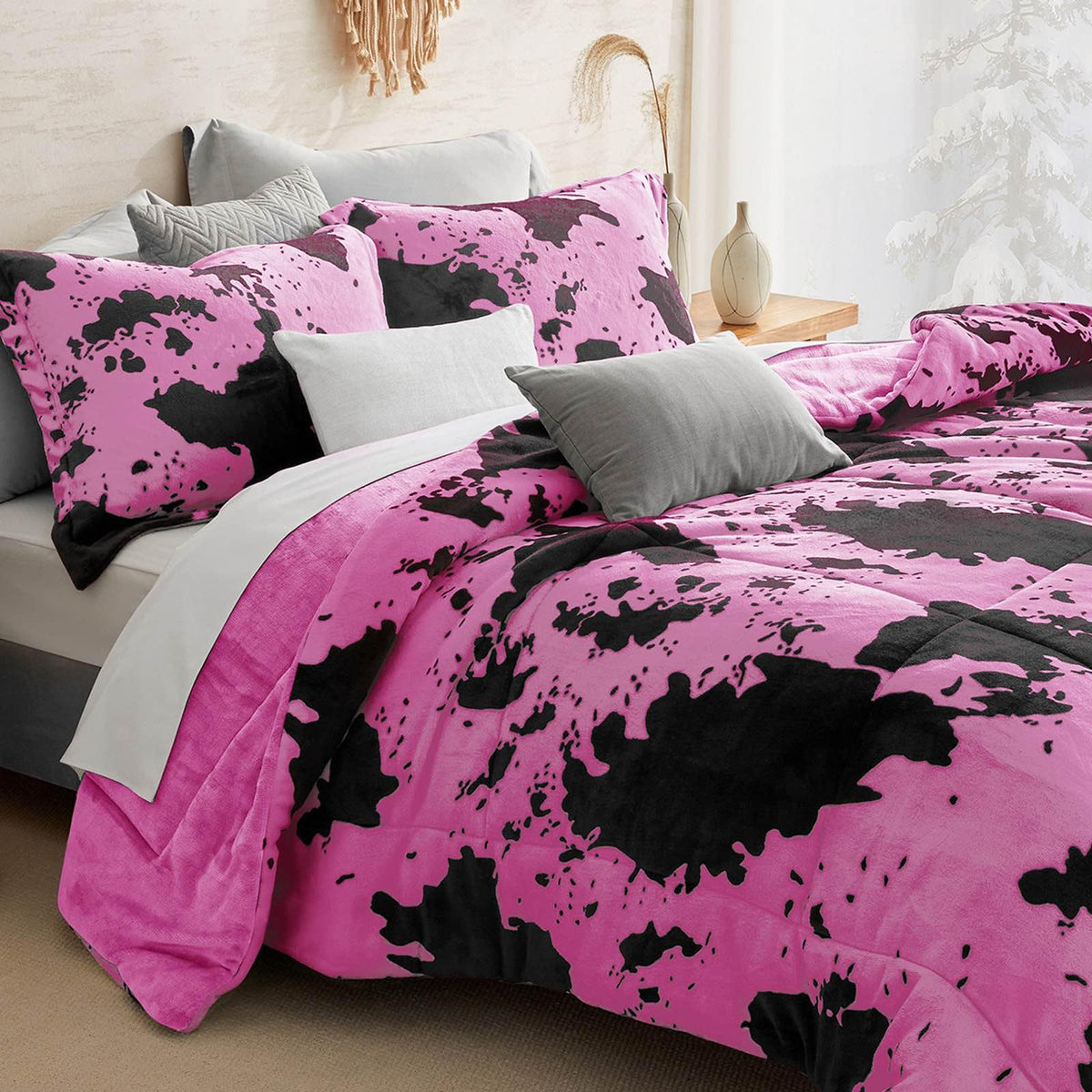 Petrichor Leopard Velvet Flannel Queen Comforter Set-Cheetah Print Western Blanket,Luxury Fuzzy Heavy Bedding Set, 3 Pieces Plush Winter Bed Set with Comforter (90"x90") & 2 Pillow Shams (20"x26")