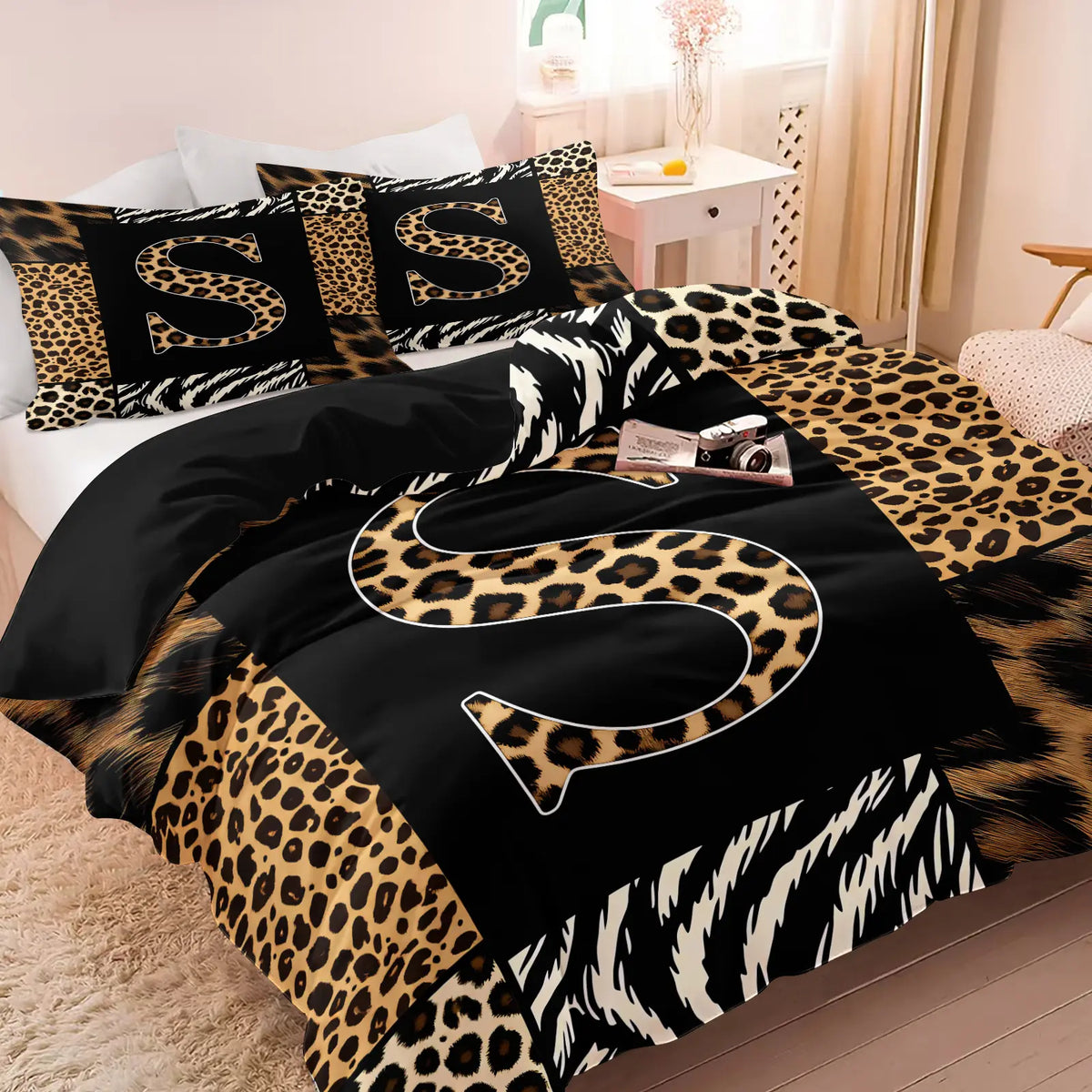 Leopard Zebra Print Letter M Decorative Duvet Cover Set (1 Duvet Cover + 1-2 Pillowcases), Soft Skin Friendly Breathable All Season Bed Linen, Animal Patchwork Letter M HD Vivid Printed Bedding Set, Edgy Modern Bedroom & Dorm Home Decor, Soft Bedding Sets