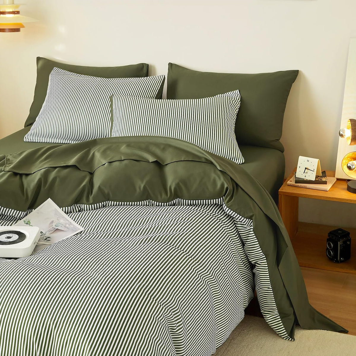 Wake In Cloud - Striped Comforter Set, Ticking Stripe Vertical Pinstripe Neutral Farmhouse Pattern Printed, Soft Lightweight Bedding, 3 Pieces, Olive Green White, King Size
