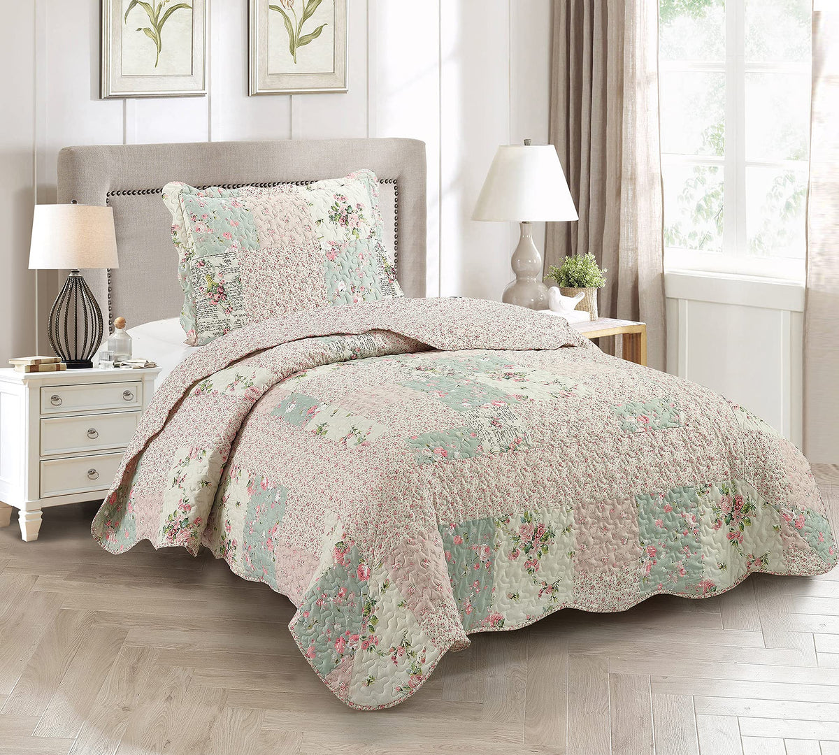 Brilliant Sunshine Rose and Sage Quilt Set, 3-Piece Bedding Sets, Traditional Patchwork Design, Washable and Reversible Bedspread, Soft Lightweight Coverlet, All-Season, Full/Queen, Light Pink Green