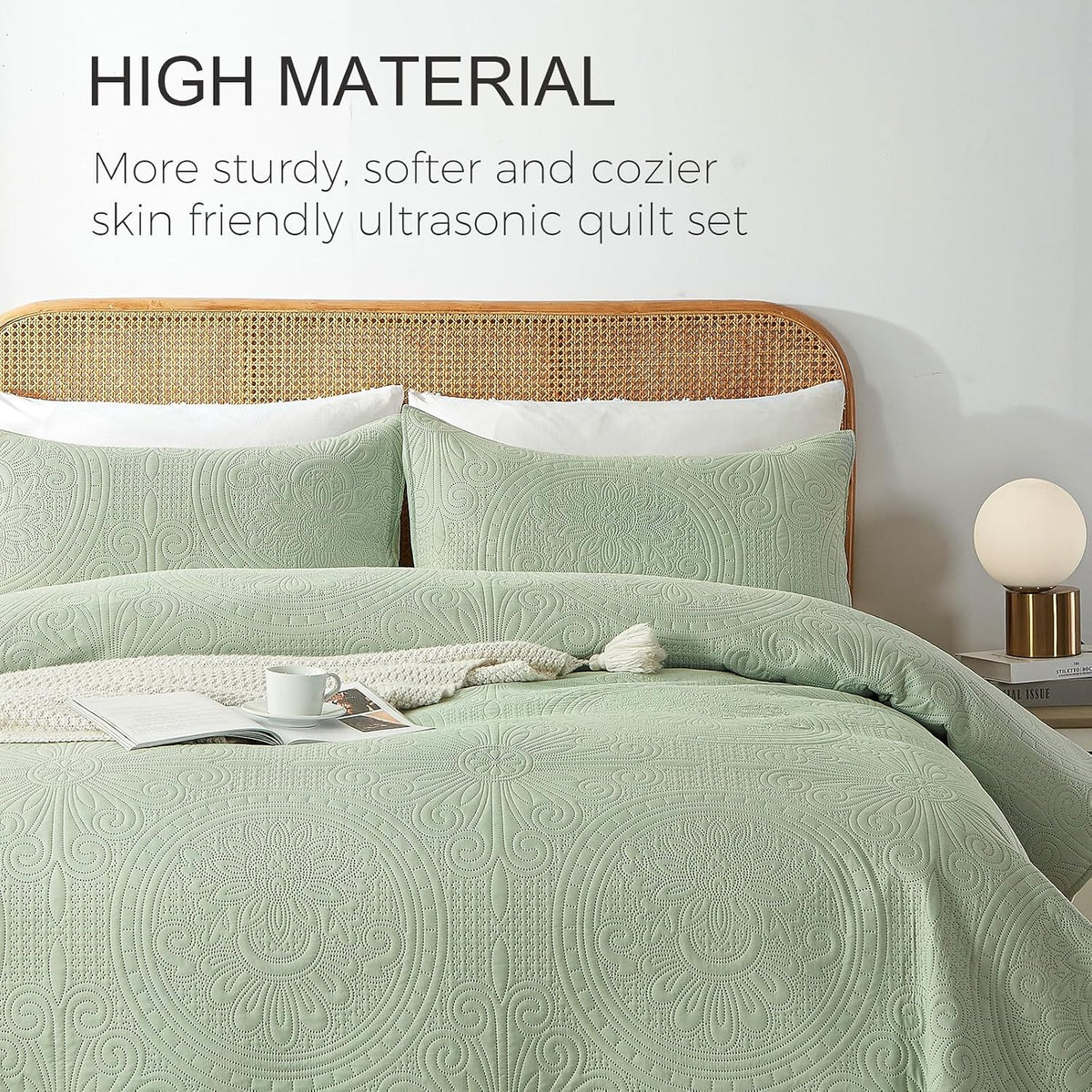 WURUIBO King/Cal King Quilt Set Sage Green,Ultrasonic Embossed Bedspread, Lightweight Microfiber Coverlet, Modern Thin Bedding Set for All Season, 3 Piece(1 Quilt,2 Pillow Shams)