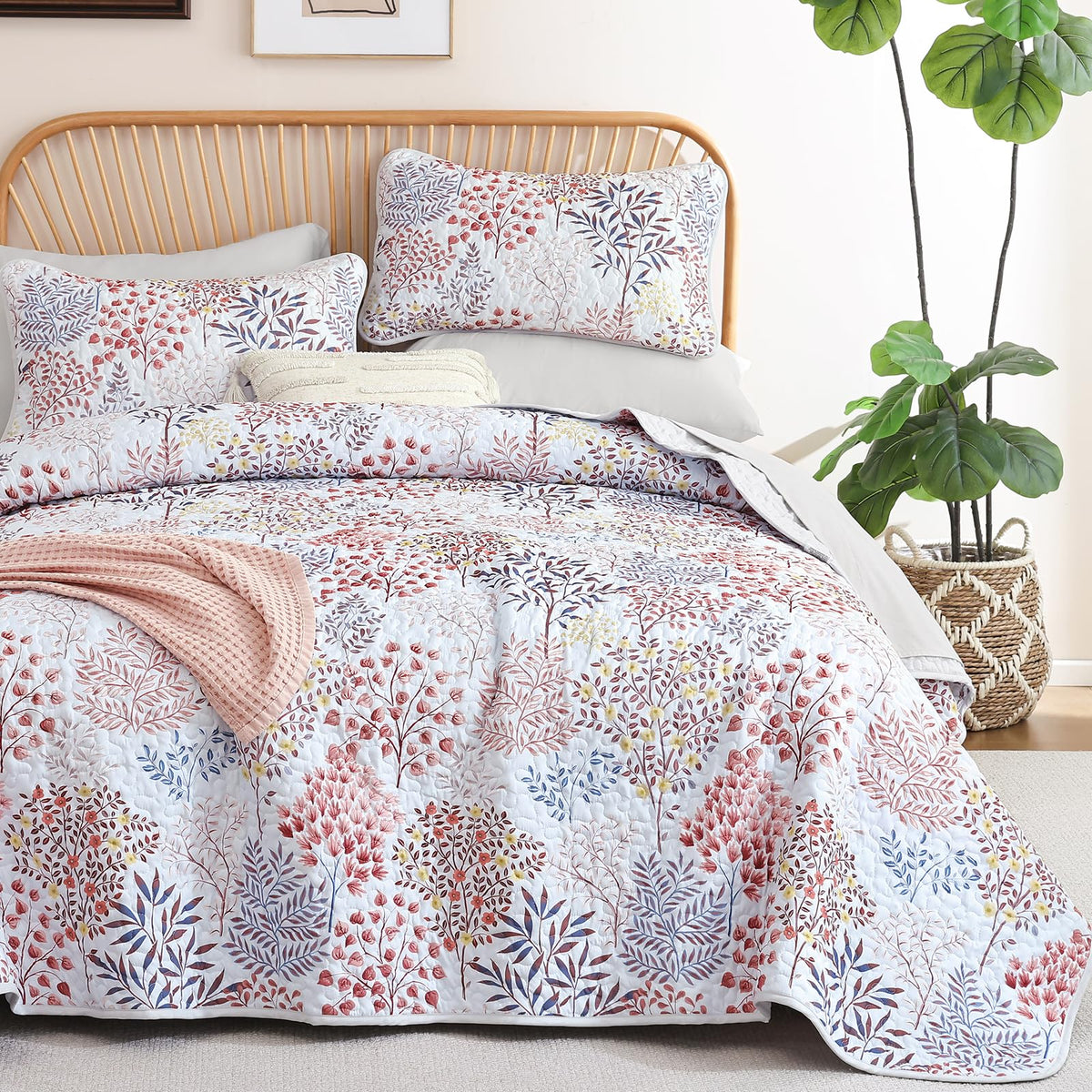 WONGS BEDDING Floral Quilt Set King, 3 Pcs Navy Blue Bedspread Coverlet