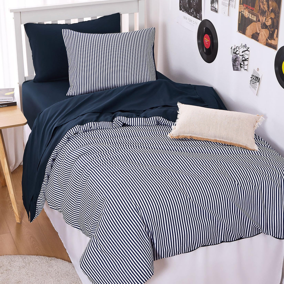 Wake In Cloud - Striped Comforter Set, Ticking Stripe Vertical Pinstripe Neutral Farmhouse Pattern Printed, Soft Lightweight Bedding, 3 Pieces, Olive Green White, King Size