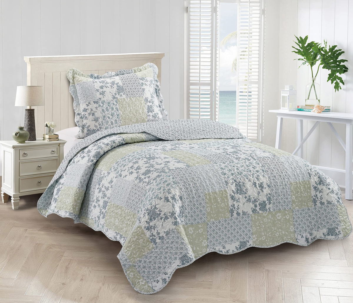 Brilliant Sunshine Rose and Sage Quilt Set, 3-Piece Bedding Sets, Traditional Patchwork Design, Washable and Reversible Bedspread, Soft Lightweight Coverlet, All-Season, Full/Queen, Light Pink Green