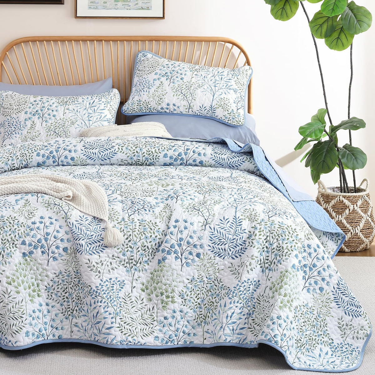 WONGS BEDDING Floral Quilt Set King, 3 Pcs Navy Blue Bedspread Coverlet