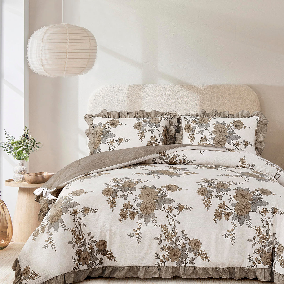 Oli Anderson King Comforter Set, Ruffle Floral Bedding Set, 3 Pieces, Blue