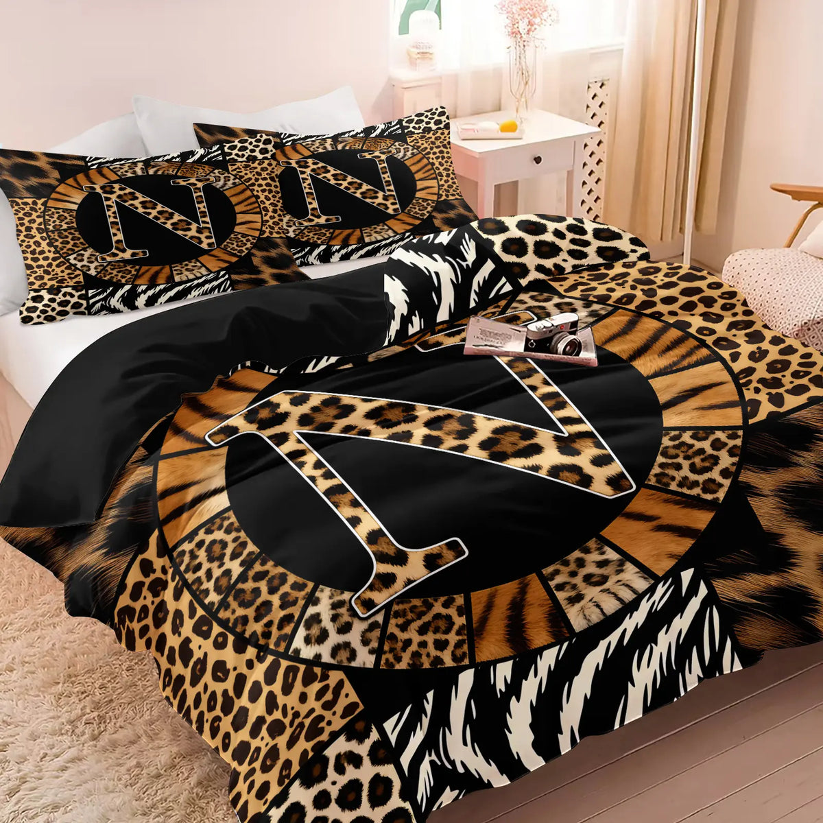 Leopard Zebra Print Letter M Decorative Duvet Cover Set (1 Duvet Cover + 1-2 Pillowcases), Soft Skin Friendly Breathable All Season Bed Linen, Animal Patchwork Letter M HD Vivid Printed Bedding Set, Edgy Modern Bedroom & Dorm Home Decor, Soft Bedding Sets