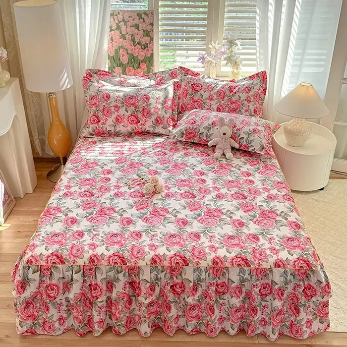 3pcs Ditsy Floral Printed Flat Weave Silky Microfiber Macrame Bedding Set - Multi-Size King/Queen, Wrinkle Resistant, Lightweight Coverlet, Breathable Dust Skirt, Durable Cool All-Seasons Decorative Bedding, Fade Resistant, Machine Washable for Bedroom