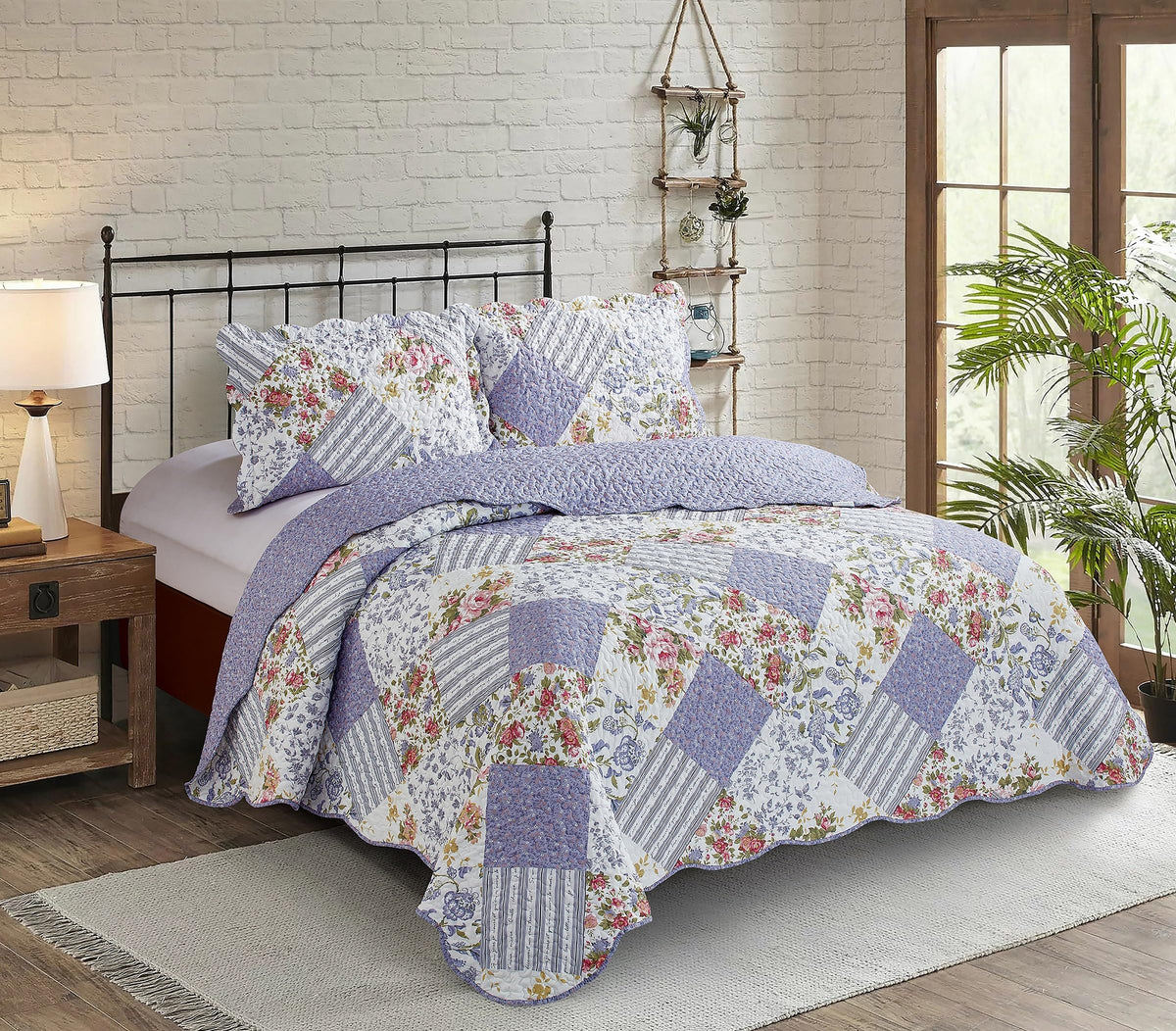 Brilliant Sunshine Rose and Sage Quilt Set, 3-Piece Bedding Sets, Traditional Patchwork Design, Washable and Reversible Bedspread, Soft Lightweight Coverlet, All-Season, Full/Queen, Light Pink Green