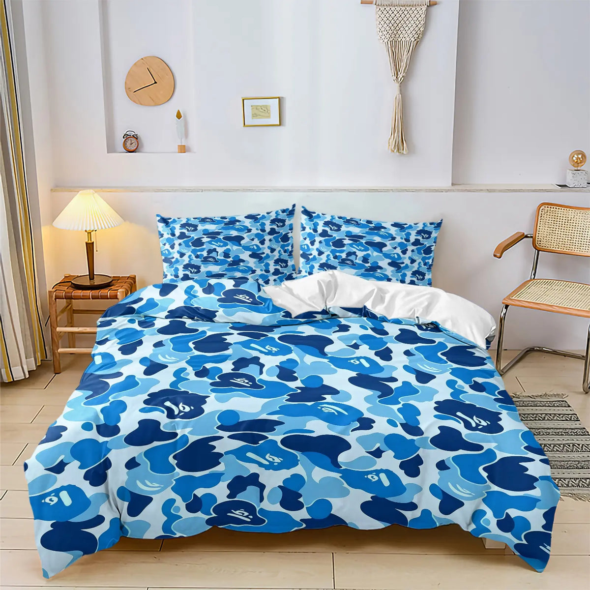 Y2K American Retro Pink Camo Cartoon Graphic Duvet Cover Set, Include 1 Comforter Cover and 1/2 Pillowcases, Stylish Star Element Quilt Cover, Creative Bedroom Dorm Trendy Bedding Print Bedding Set