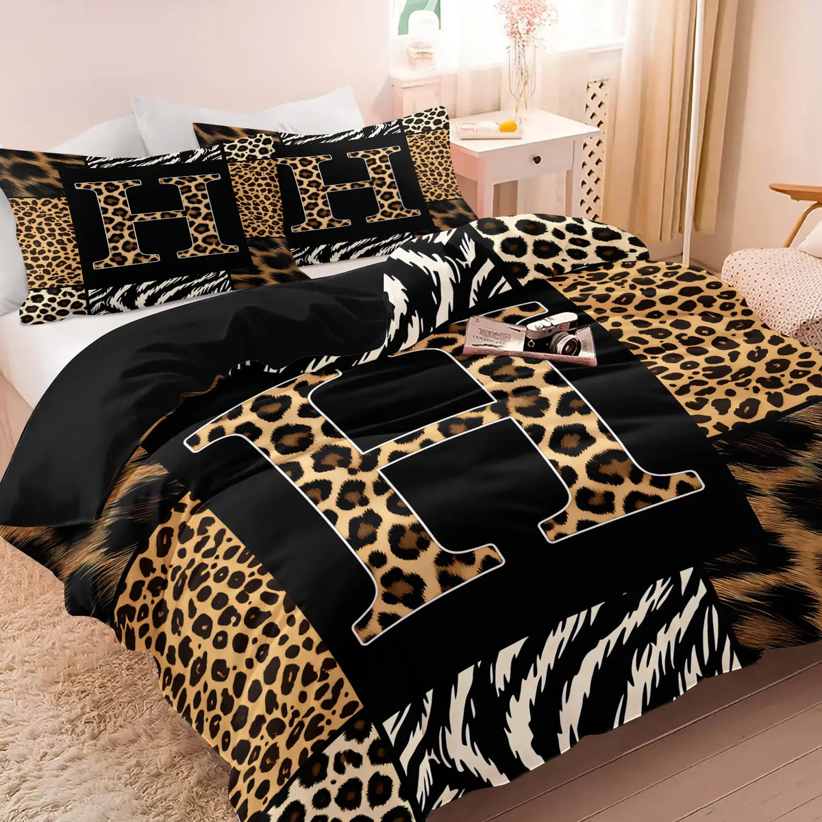 Leopard Zebra Print Letter M Decorative Duvet Cover Set (1 Duvet Cover + 1-2 Pillowcases), Soft Skin Friendly Breathable All Season Bed Linen, Animal Patchwork Letter M HD Vivid Printed Bedding Set, Edgy Modern Bedroom & Dorm Home Decor, Soft Bedding Sets