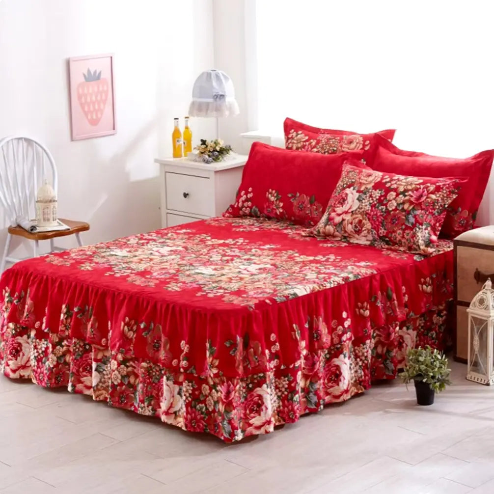 3pcs Ditsy Floral Printed Flat Weave Silky Microfiber Macrame Bedding Set - Multi-Size King/Queen, Wrinkle Resistant, Lightweight Coverlet, Breathable Dust Skirt, Durable Cool All-Seasons Decorative Bedding, Fade Resistant, Machine Washable for Bedroom