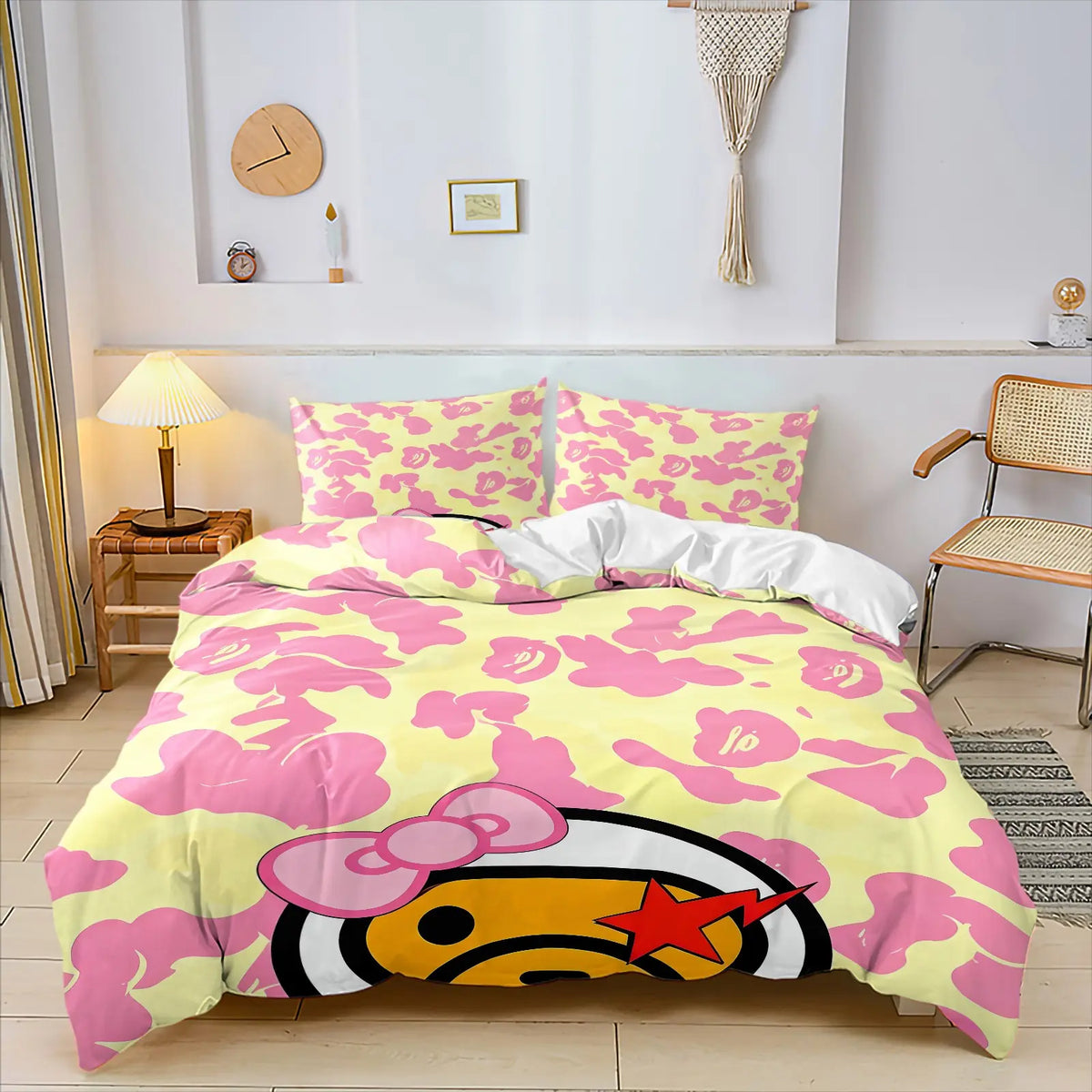 Y2K American Retro Pink Camo Cartoon Graphic Duvet Cover Set, Include 1 Comforter Cover and 1/2 Pillowcases, Stylish Star Element Quilt Cover, Creative Bedroom Dorm Trendy Bedding Print Bedding Set