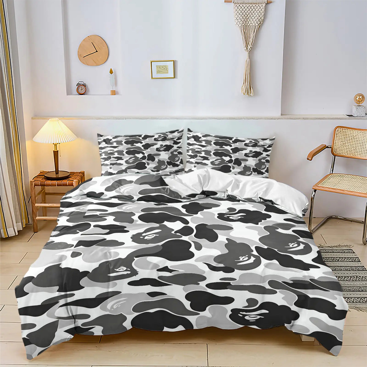 Y2K American Retro Pink Camo Cartoon Graphic Duvet Cover Set, Include 1 Comforter Cover and 1/2 Pillowcases, Stylish Star Element Quilt Cover, Creative Bedroom Dorm Trendy Bedding Print Bedding Set