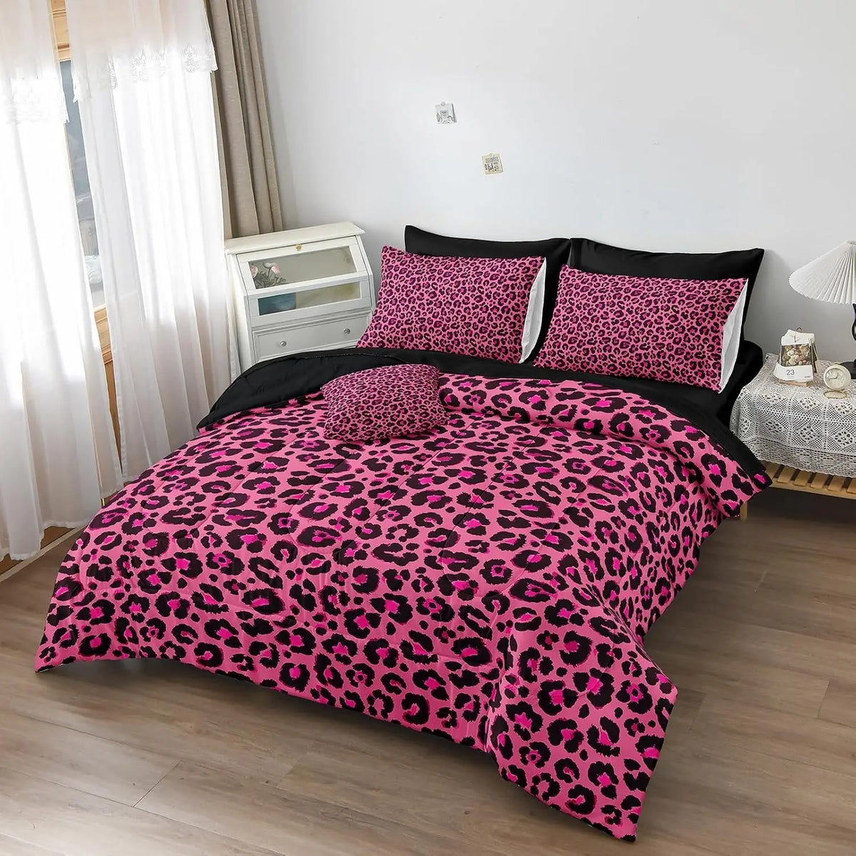 Leopard Print Queen Size Bedding Set, 3 Piece Suite, Bright Leopard Animal Print, Wild Leopard Pattern, Includes Blanket and Pillowcases, Bed Sets