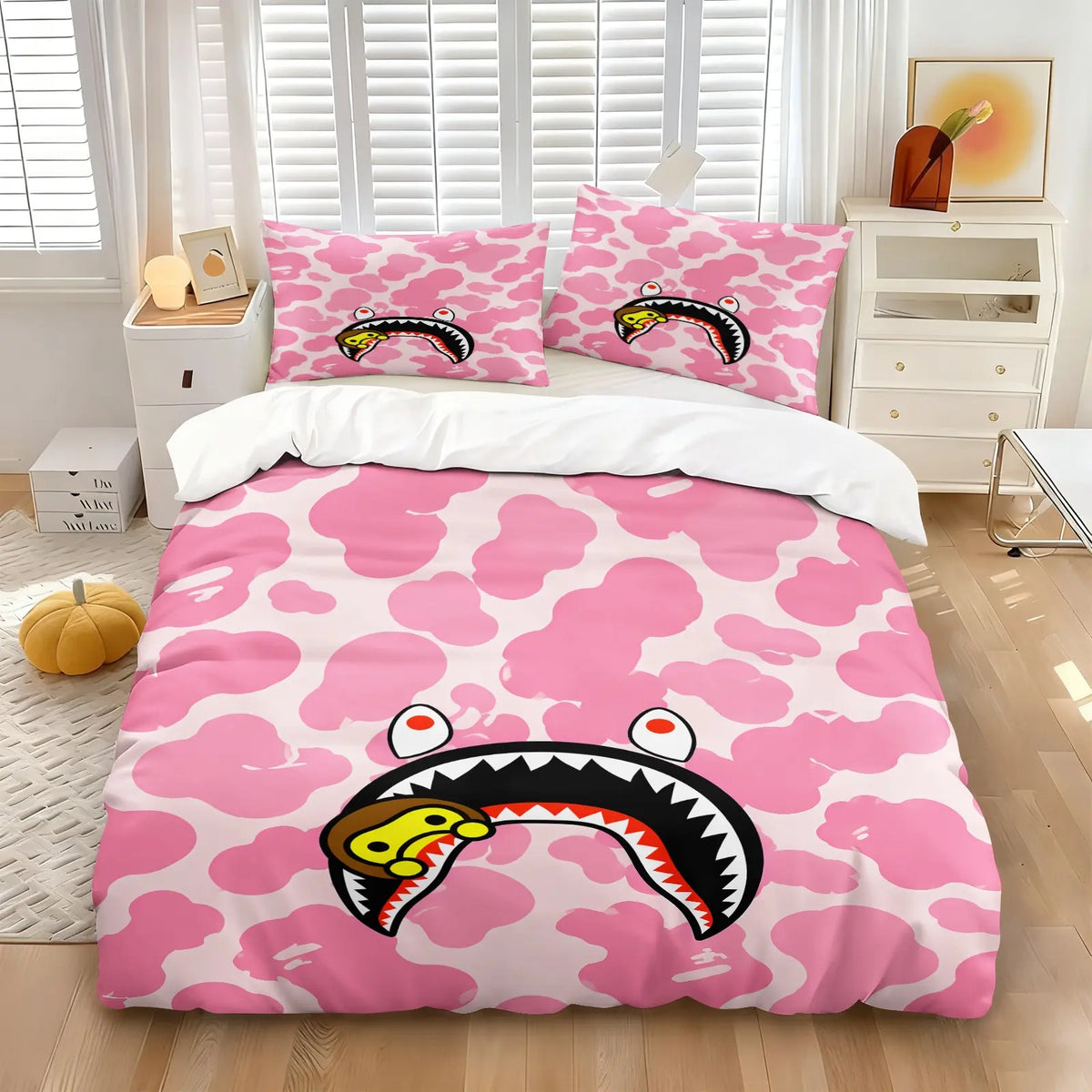 Ape Red & Black Camo Shark Mouth Cartoon Monkey Print Duvet Cover Set, 1 Duvet and 1-2 Pillowcases, Street Trendy Style Comfortable Easy Care Bedding, Ideal for Teen Hypebeast Bedroom Dorm Gaming Room Decor