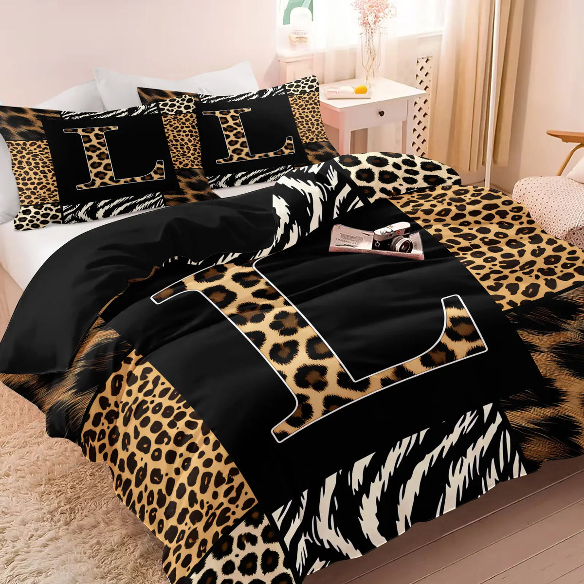 Leopard Zebra Print Letter M Decorative Duvet Cover Set (1 Duvet Cover + 1-2 Pillowcases), Soft Skin Friendly Breathable All Season Bed Linen, Animal Patchwork Letter M HD Vivid Printed Bedding Set, Edgy Modern Bedroom & Dorm Home Decor, Soft Bedding Sets