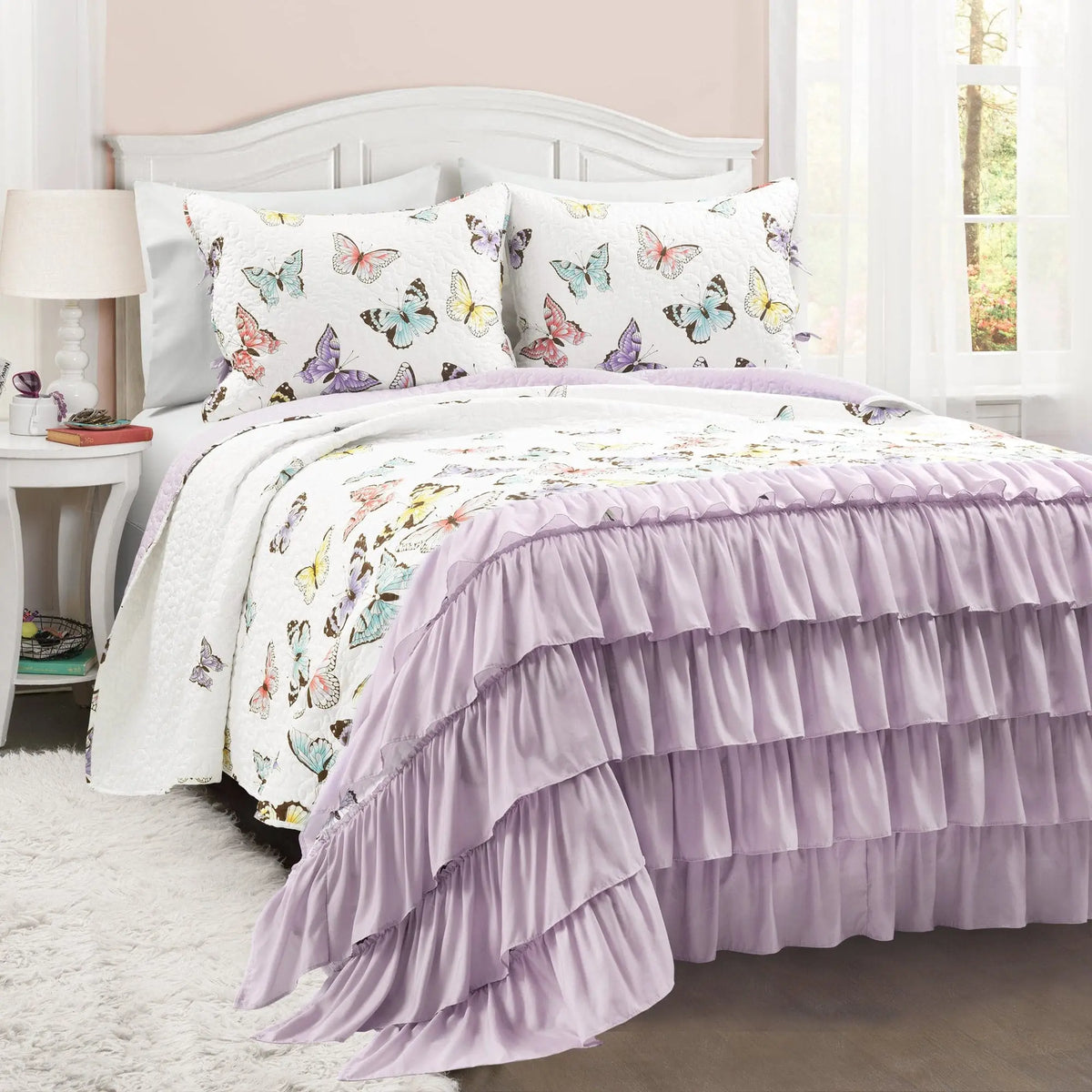 Lush Decor Flutter Butterfly Quilted Bedding Set - Twin/Full/Queen 2-3-Piece Aesthetic Quilts with Butterfly Charm, 100% Polyester Printed Ruffles, 200 GSM, Machine Washable, Tumble Dryable, Soft Layers, All-Season Bedroom Decor