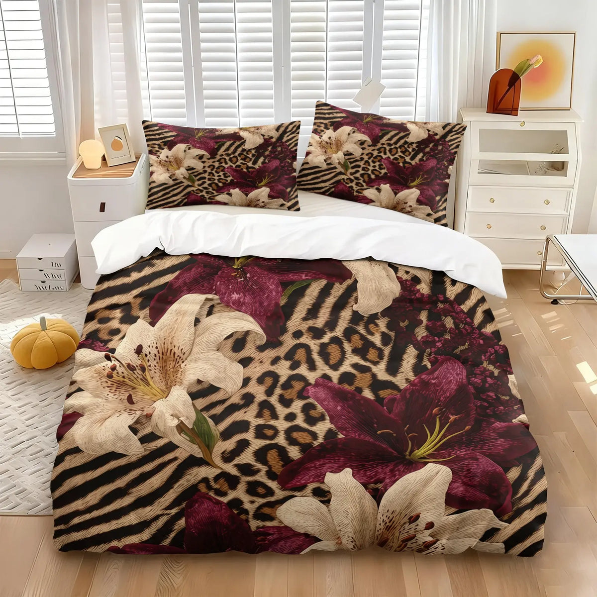 Dark Floral Leopard Print Duvet Cover Set, Includes 1 Duvet Cover and 1‑2 Pillowcases, Soft Comfortable Breathable All‑Season Bedding Set, Burgundy Lily Flower Realistic Pattern, Glam Gothic Boho Aesthetic Room Decor, Soft Bedding Sets